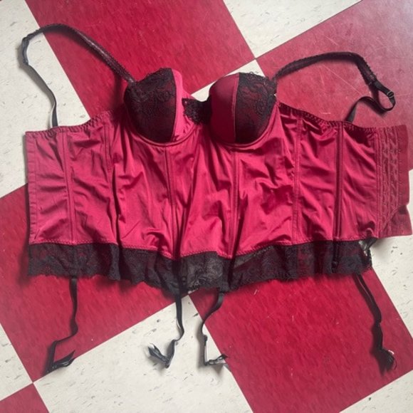 Vintage Aubade Corset in Deep Fuchsia NWOT 34C - Picture 1 of 3